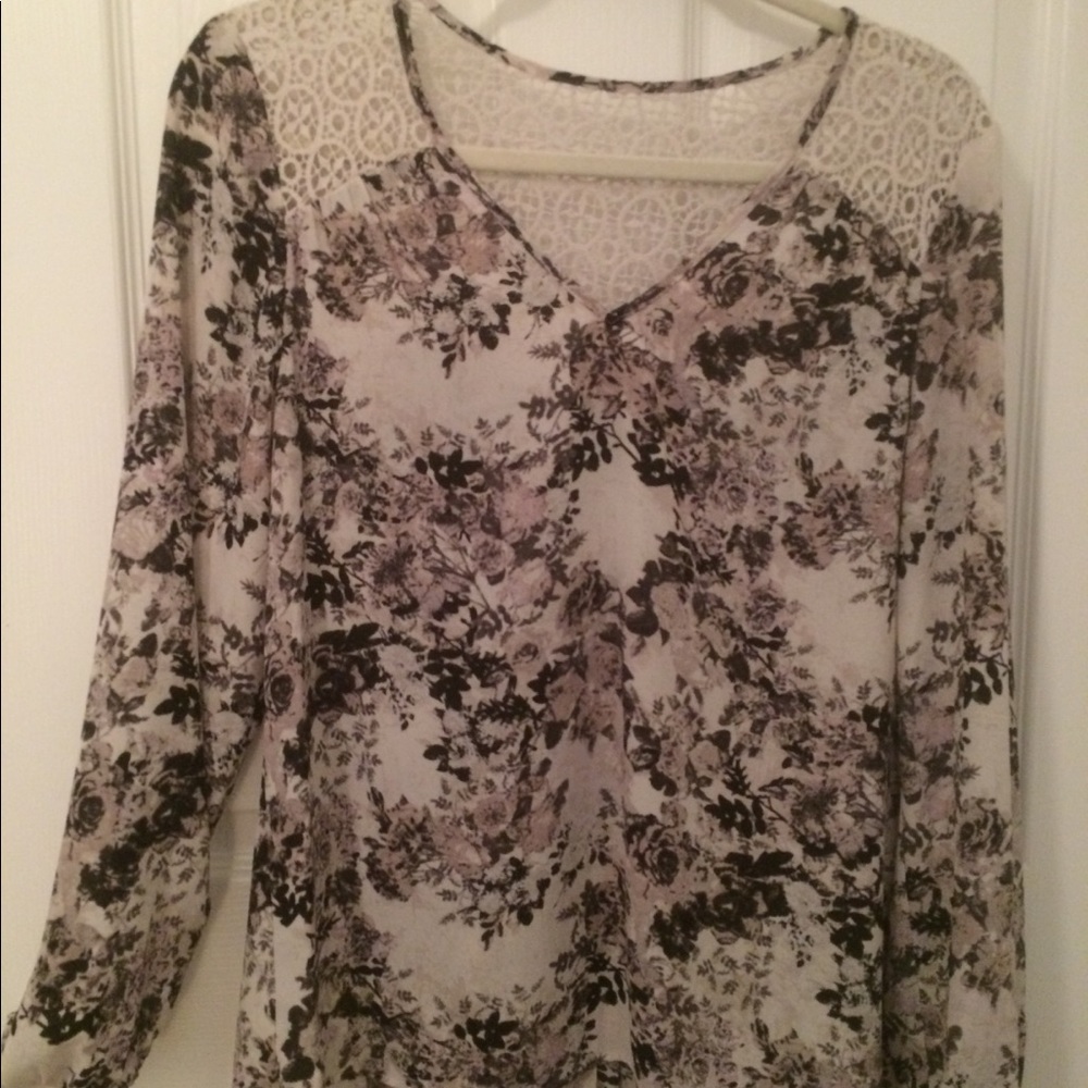 DR2 Lace Top Tunic